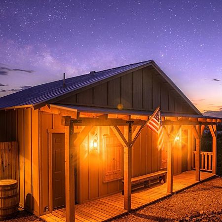 -Pet Friendly- Miners Cabin #6 - King Bed With Private Balcony تومبستون المظهر الخارجي الصورة