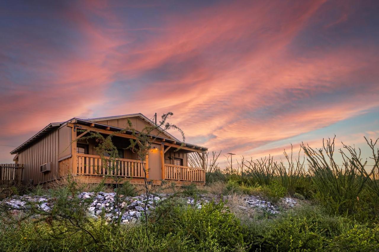 -Pet Friendly- Miners Cabin #6 - King Bed With Private Balcony تومبستون المظهر الخارجي الصورة