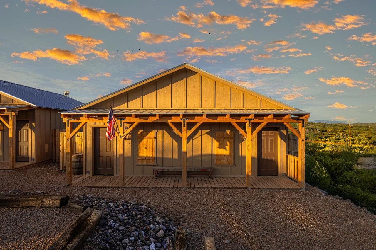 -Pet Friendly- Miners Cabin #6 - King Bed With Private Balcony تومبستون المظهر الخارجي الصورة