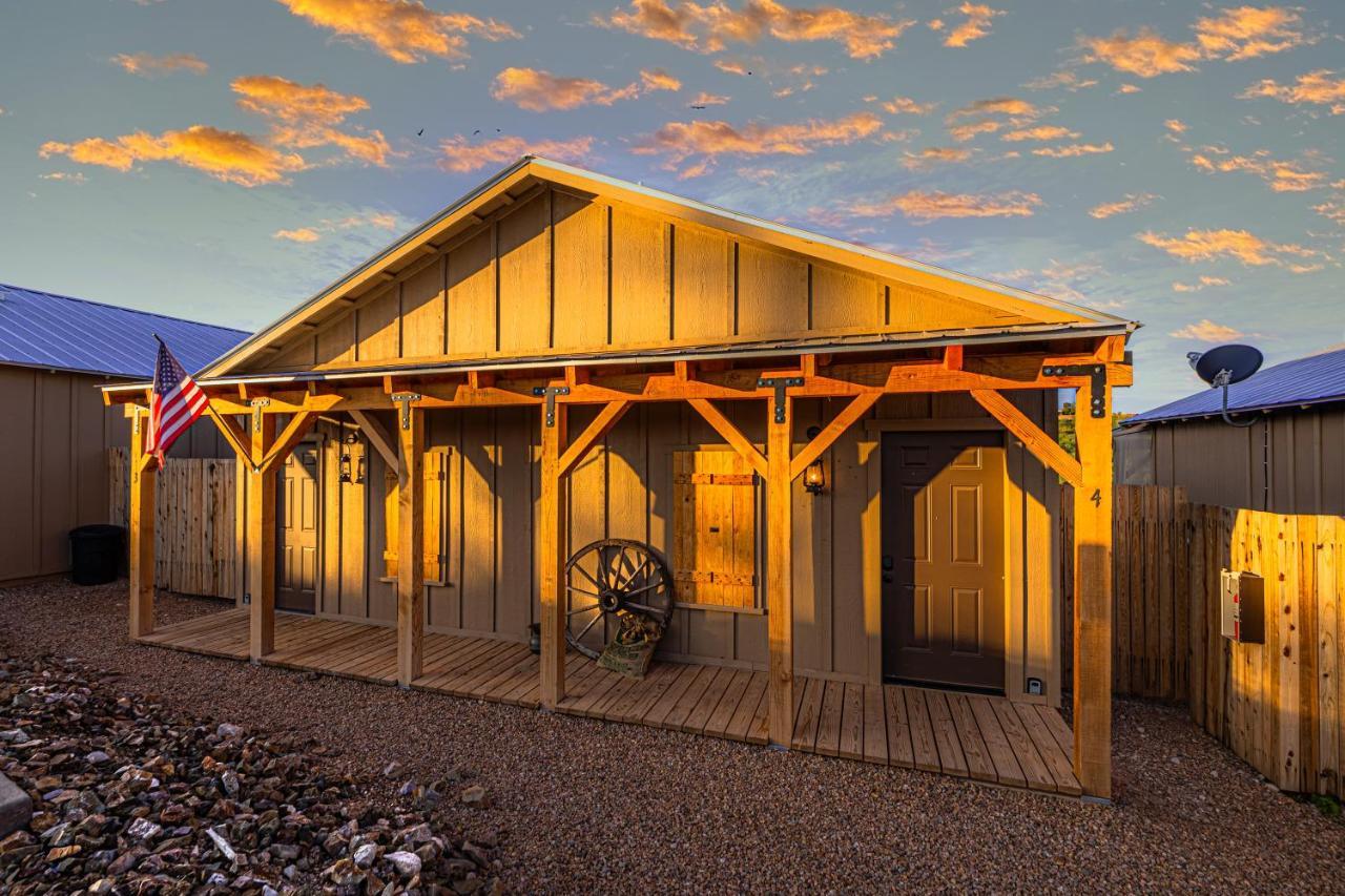 -Pet Friendly- Miners Cabin #6 - King Bed With Private Balcony تومبستون المظهر الخارجي الصورة